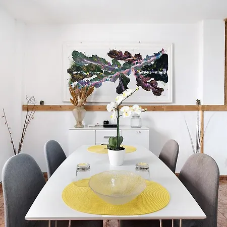 شقة Acogedor Apartamento *
